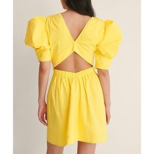 NWT NA-KD Open Back Mini Dress